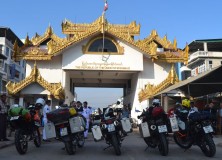 5 motorcycles ready to enter Myanmar - at the border in Mae Sot